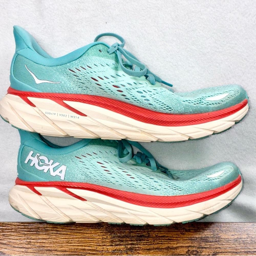 Hoka One One Clifton 8 Aqua Running Shoes Women’s 8.5 Worn Once Inside